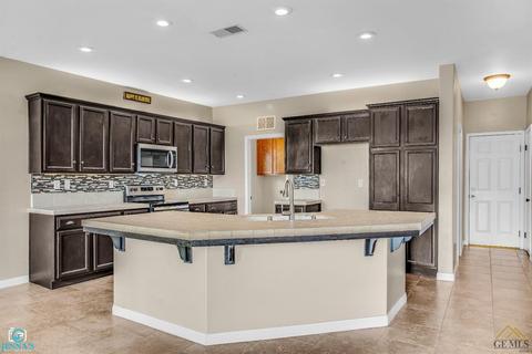 12801 Stemple Dr, Bakersfield, CA 93312 photo 5