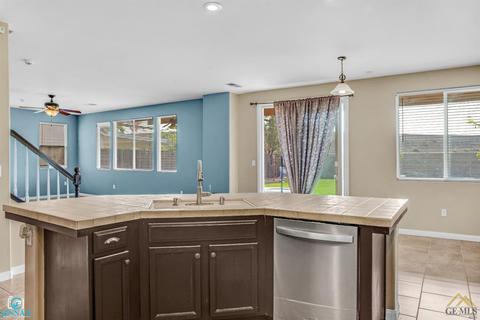 12801 Stemple Dr, Bakersfield, CA 93312 photo 7
