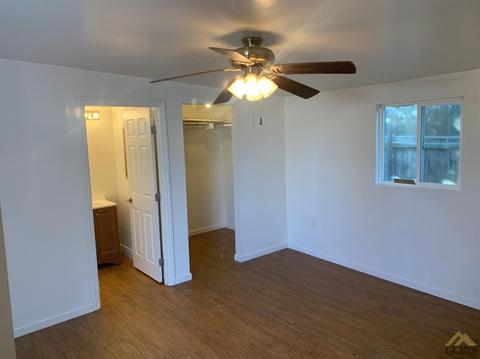 219 E St, Taft, CA 93268 photo 15