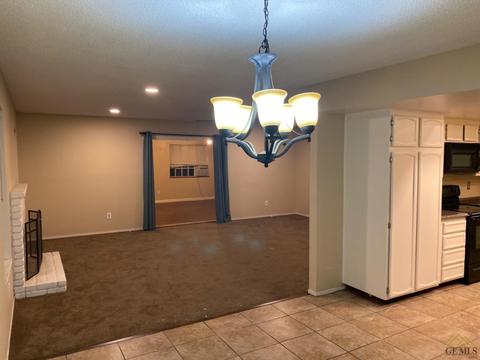 4213 Rosewall St, Bakersfield, CA 93313 photo 8