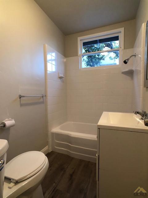 216 E Lucard St, Taft, CA 93268 photo 11
