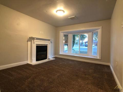 216 E Lucard St, Taft, CA 93268 photo 7