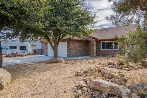 20104 Weston Ave, Tehachapi, CA 93561 photo 2