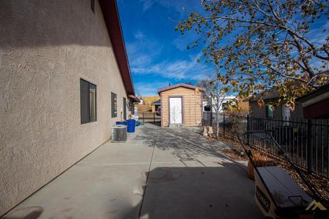 20104 Weston Ave, Tehachapi, CA 93561 photo 4