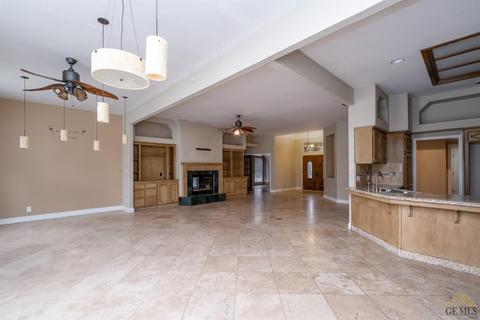 2700 Pacini St, Bakersfield, CA 93314 photo 8
