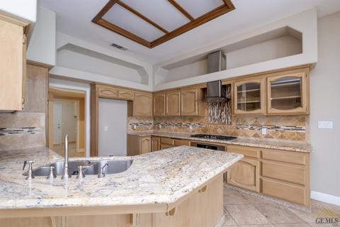 2700 Pacini St, Bakersfield, CA 93314 photo 6