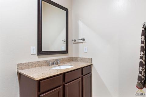 17900 Erie Ave, Tehachapi, CA 93561 photo 10