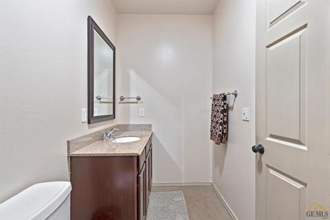 17900 Erie Ave, Tehachapi, CA 93561 photo 11