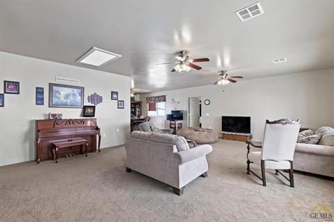17900 Erie Ave, Tehachapi, CA 93561 photo 4