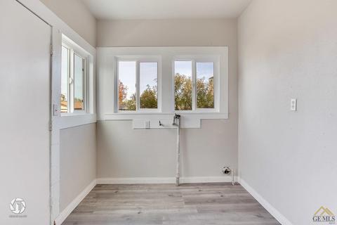 519 Pierce St, Taft, CA 93268 photo 15