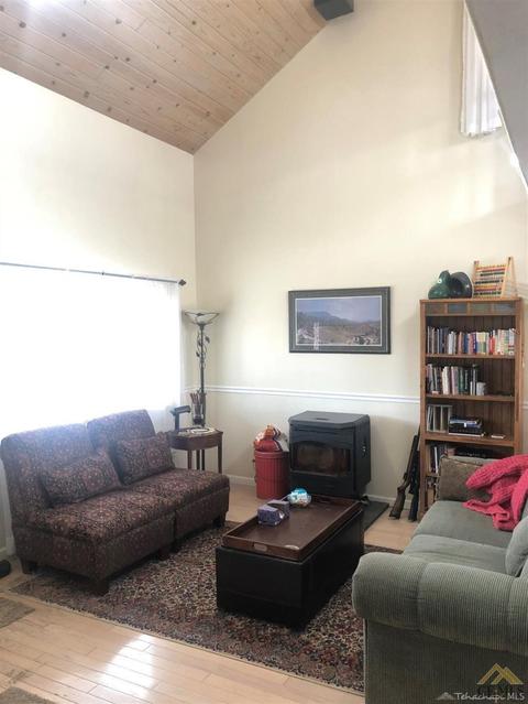 29404 Peregrine Pl, Tehachapi, CA 93561 photo 8