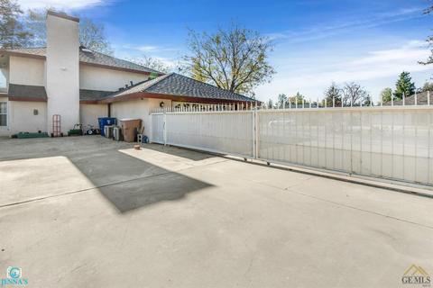 5600 Oakleaf St, Bakersfield, CA 93308 photo 5