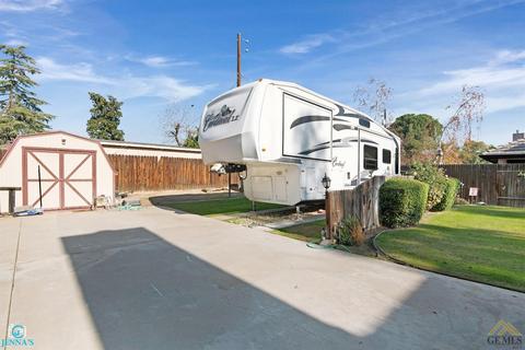 5600 Oakleaf St, Bakersfield, CA 93308 photo 4