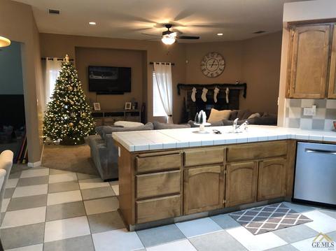 773 Brookside Dr, Shafter, CA 93263 photo 9