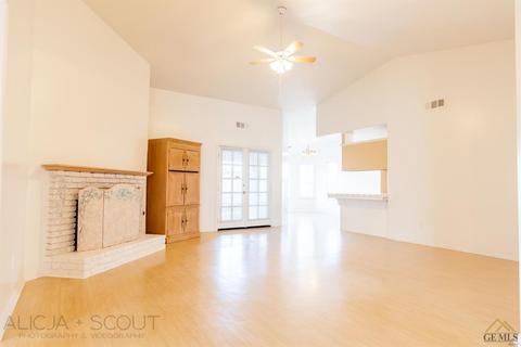 2033 5th Dr, Delano, CA 93215 photo 7