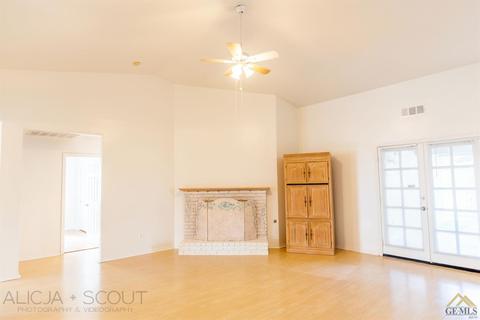 2033 5th Dr, Delano, CA 93215 photo 6