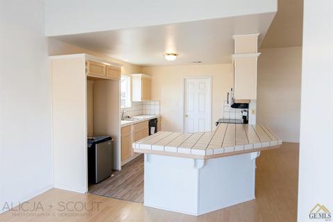 2033 5th Dr, Delano, CA 93215 photo 11