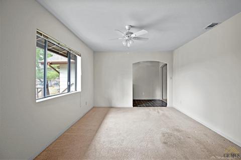 24370 Silver Creek Way, Tehachapi, CA 93561 photo 12