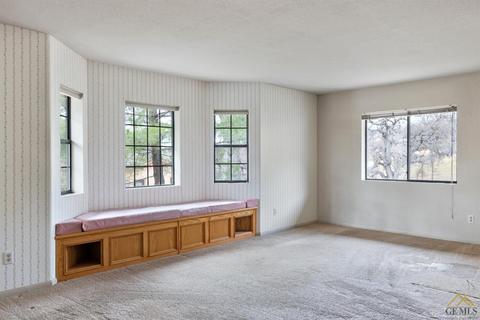 24370 Silver Creek Way, Tehachapi, CA 93561 photo 14