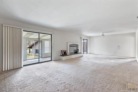 24370 Silver Creek Way, Tehachapi, CA 93561 photo 13