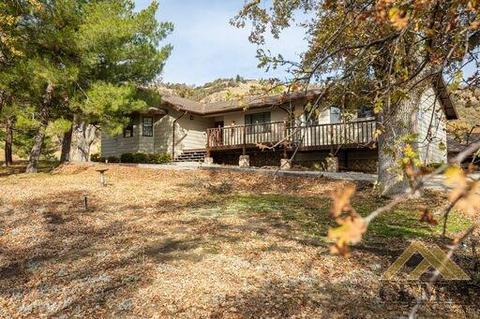 24370 Silver Creek Way, Tehachapi, CA 93561 photo 2
