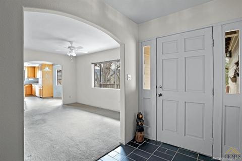 24370 Silver Creek Way, Tehachapi, CA 93561 photo 9
