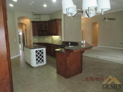 11329 Stroke Cutters Dr, Taft, CA 93268 photo 9