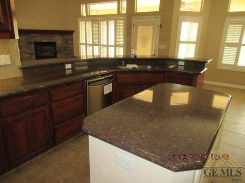 11329 Stroke Cutters Dr, Taft, CA 93268 photo 6