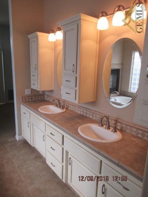 11329 Stroke Cutters Dr, Taft, CA 93268 photo 17
