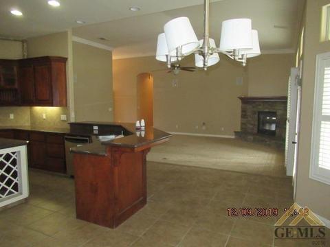 11329 Stroke Cutters Dr, Taft, CA 93268 photo 8