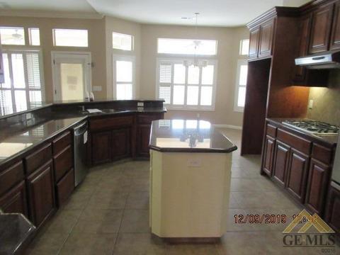 11329 Stroke Cutters Dr, Taft, CA 93268 photo 7