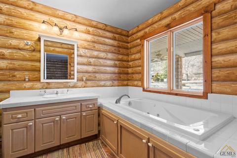 27551 Kelso Dr, Tehachapi, CA 93561 photo 15