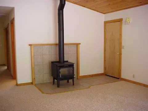 12056 Pine Forest Rd, Truckee, CA 96161 photo 4