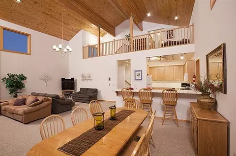 12644 Pinnacle Loop, Truckee, CA 96161 photo 5