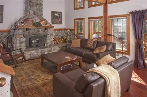 13066 Skiview Lp, Truckee, CA 96161 photo 2