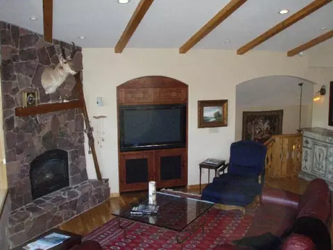 12481 Pinnacle Loop, Truckee, CA 96161 photo 2