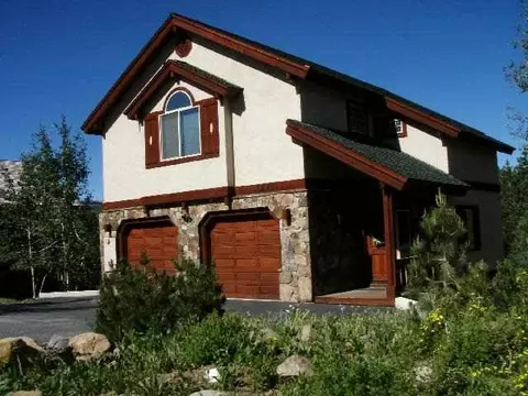 12481 Pinnacle Loop, Truckee, CA 96161 photo 1