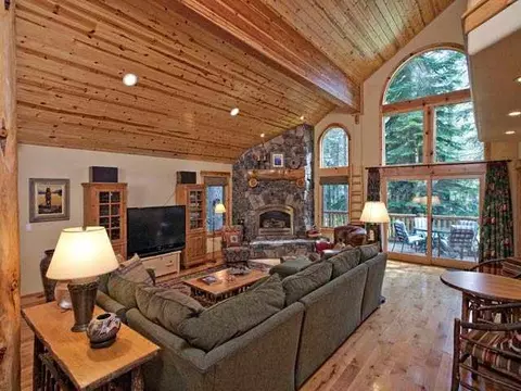 13018 Skiview Lp, Truckee, CA 96161 photo 2