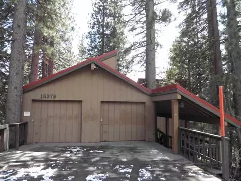 15375 Cedar Point Dr, Truckee, CA 96161 photo 2