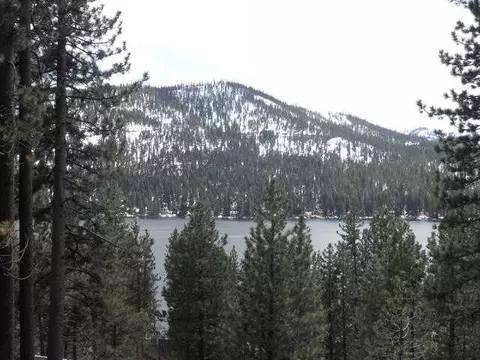 15375 Cedar Point Dr, Truckee, CA 96161 photo 1