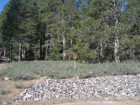 11890 Bottcher Loop, Truckee, CA 96161 photo 1