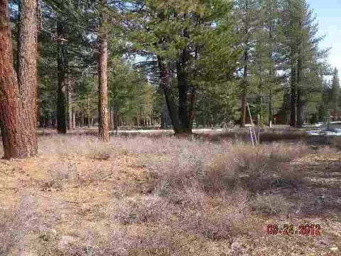 11741 Bottcher Loop, Truckee, CA 96161 photo 3
