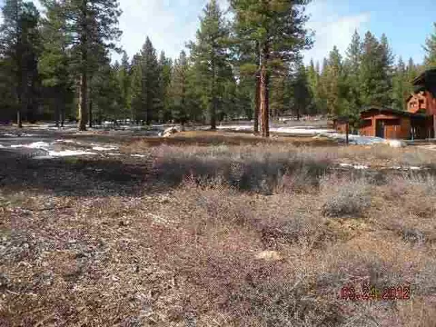 11741 Bottcher Loop, Truckee, CA 96161 photo 5