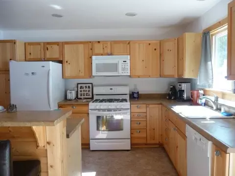 12 Moss Dr, Loyalton, CA 96118 photo 4