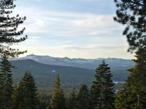 2368 Overlook Pl, Truckee, CA 96161 photo 1