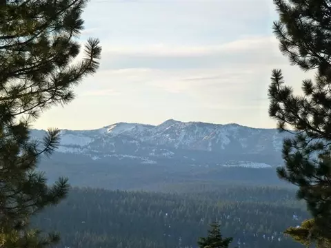2368 Overlook Pl, Truckee, CA 96161 photo 5
