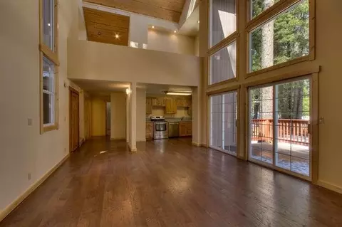 14062 Skiview Loop, Truckee, CA 96161 photo 1