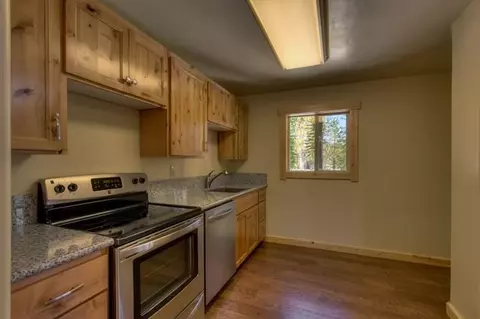 14062 Skiview Loop, Truckee, CA 96161 photo 3