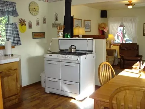 312 Coates Ave, Calpine, CA 96124 photo 5