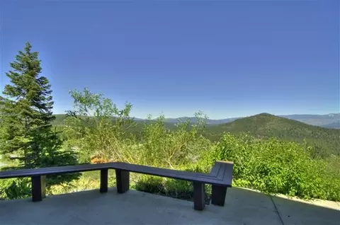 13109 Pinnacle Loop, Truckee, CA 96161 photo 2